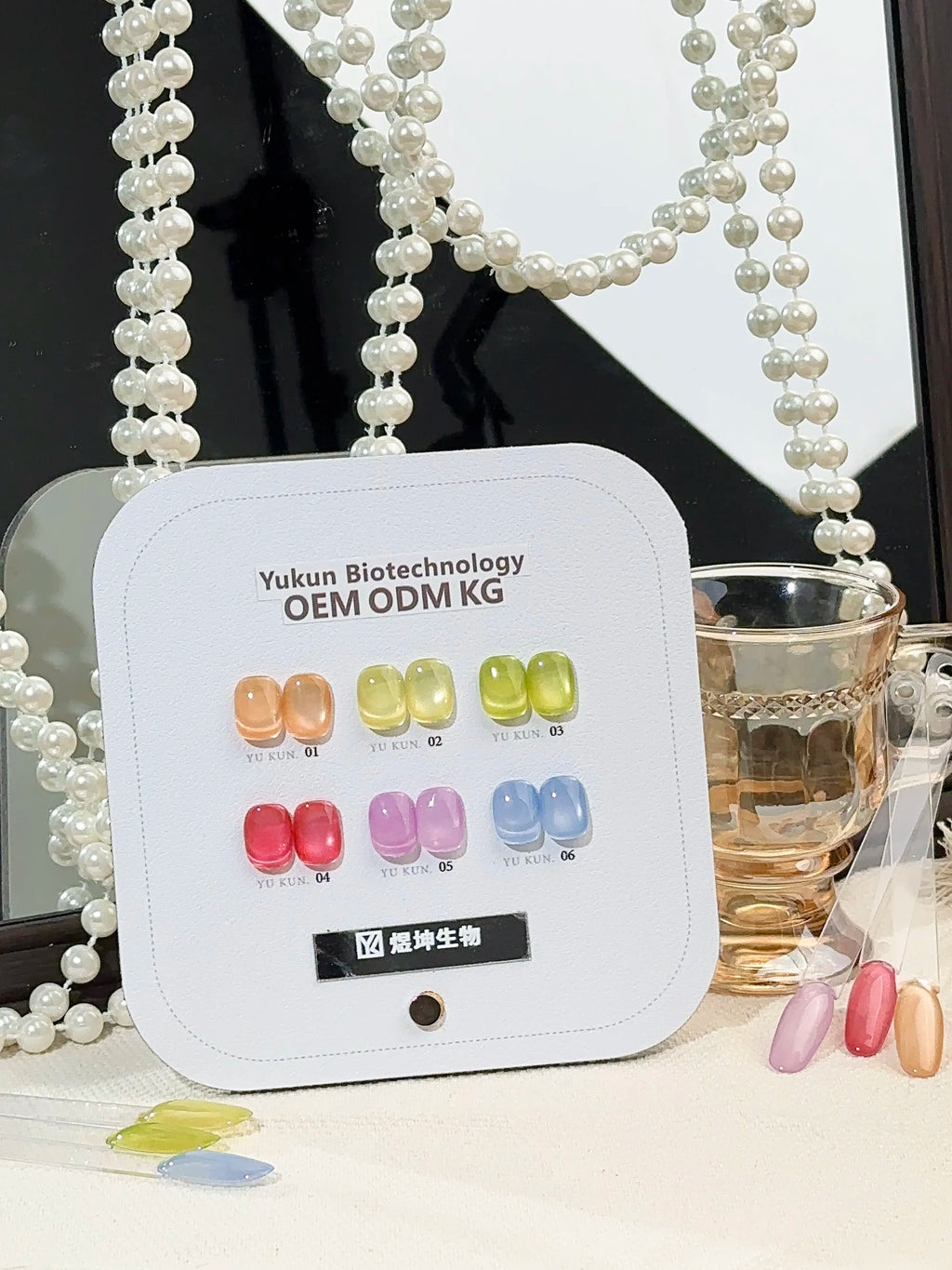 1kg Nail polish in different colours