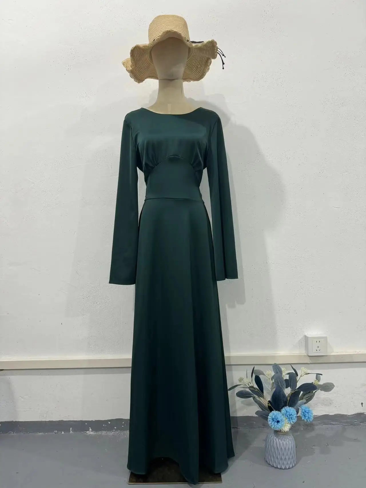 Elegant Floor Length Abaya for Women’s