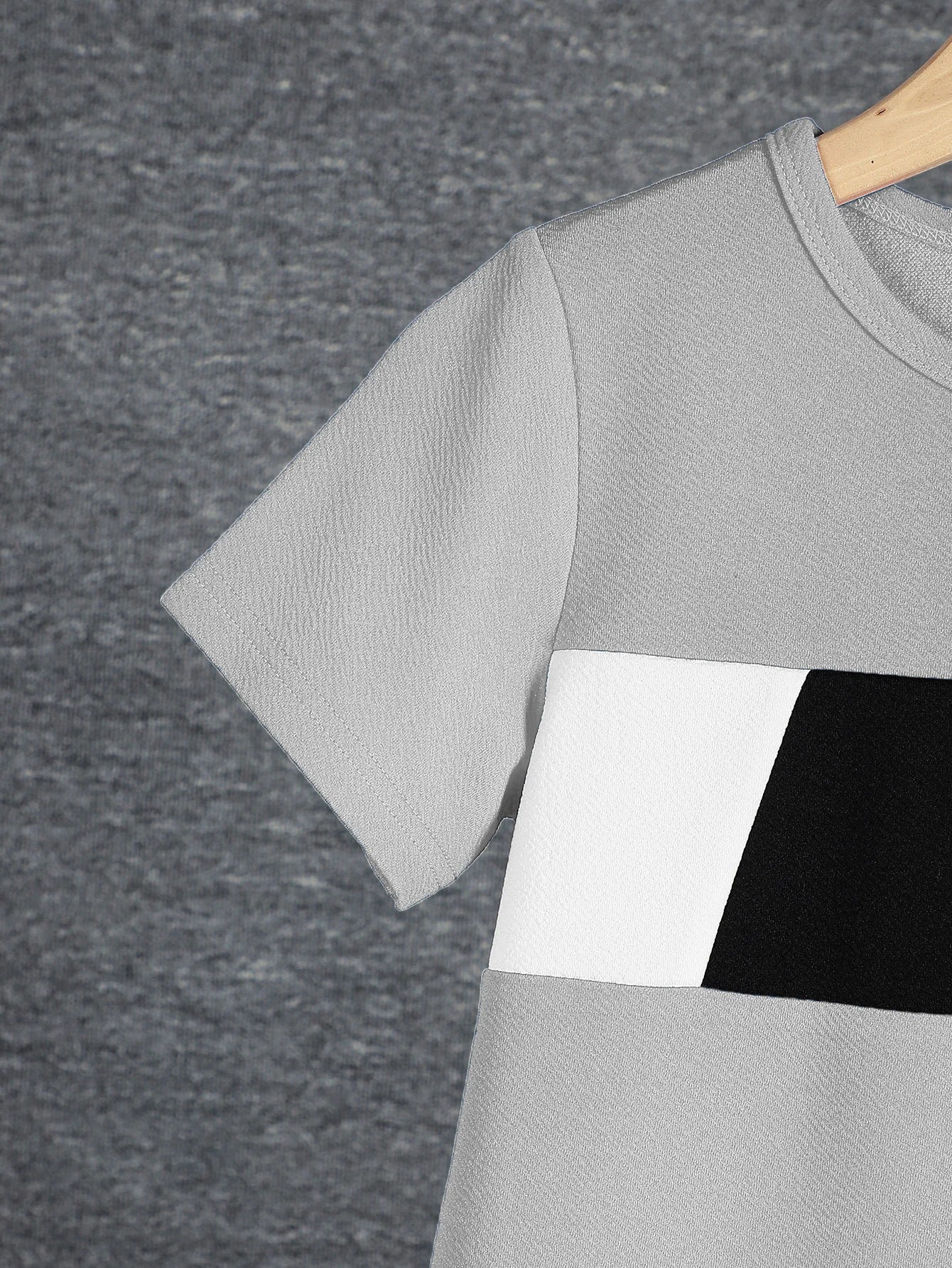 2pcs Boys Casual Colorblock Short Sleeve T-shirt & Shorts Set